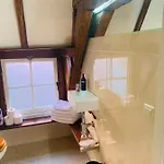 Amsterdam Central Guest House ゲストハウス 3*