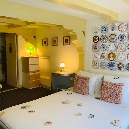 Amsterdam Central Guest House בית הארחה