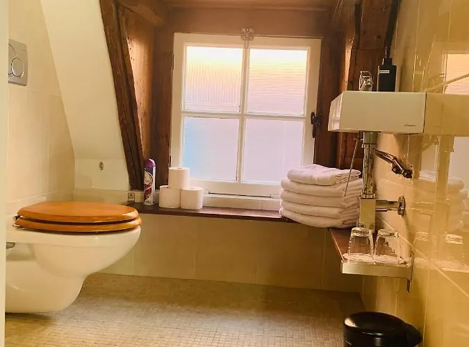 Amsterdam Central Guest House ゲストハウス アムステルダム