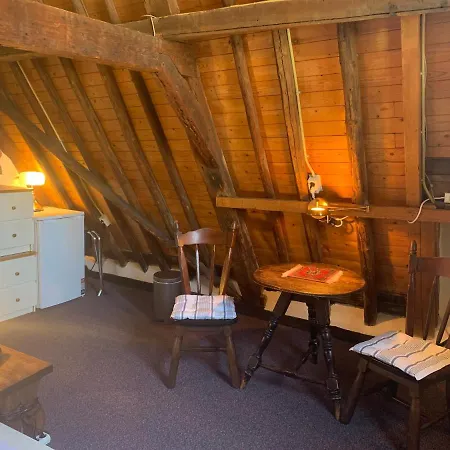 Amsterdam Central Guest House 招待所 3*